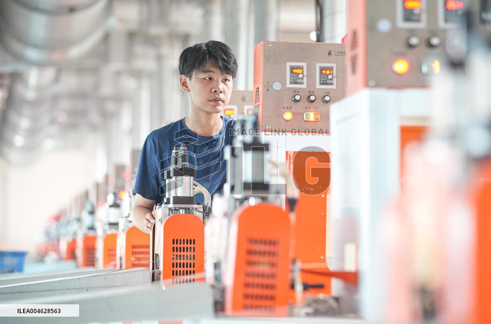 Edge Banding Manufacturing in Huzhou