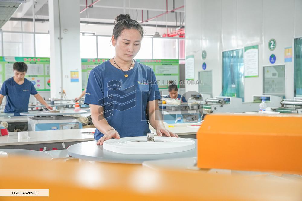 Edge Banding Manufacturing in Huzhou