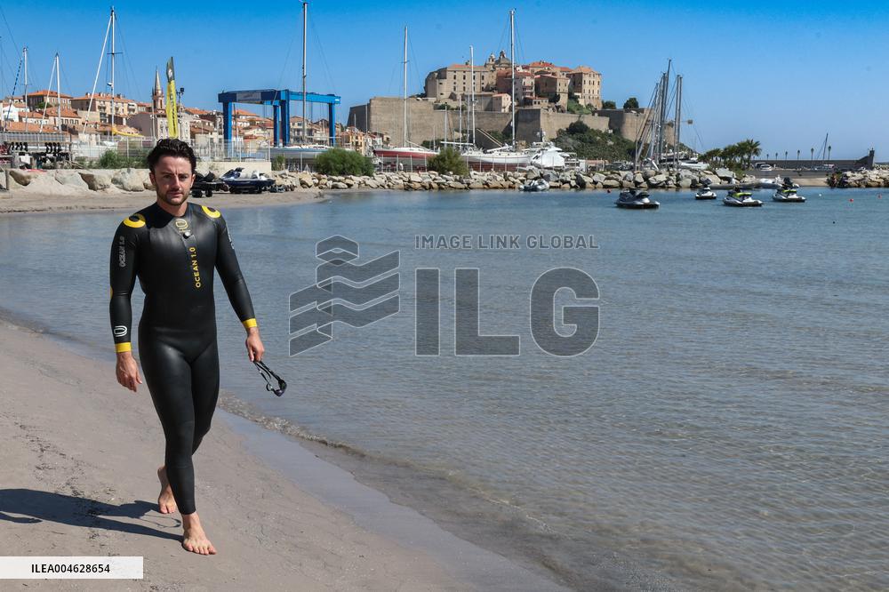 Noam Yaron Attempts to Swim the 180 Km from Calvi to Monaco