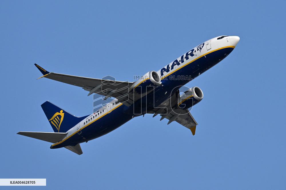 Fiumicino, Italy, Aircraft to Fiumicino Airport