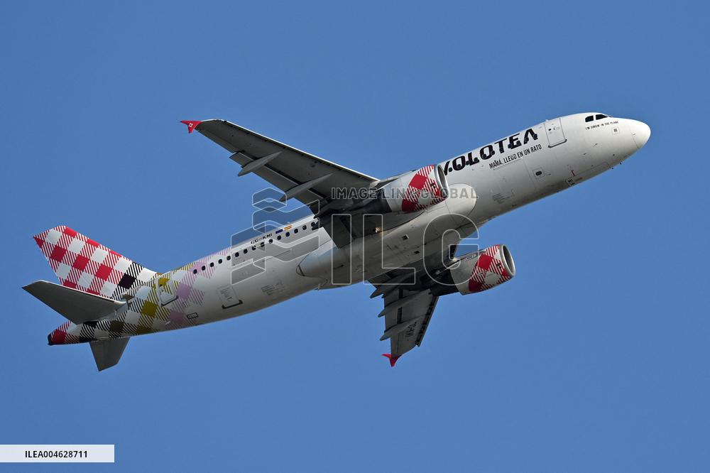 Fiumicino, Italy, Aircraft to Fiumicino Airport