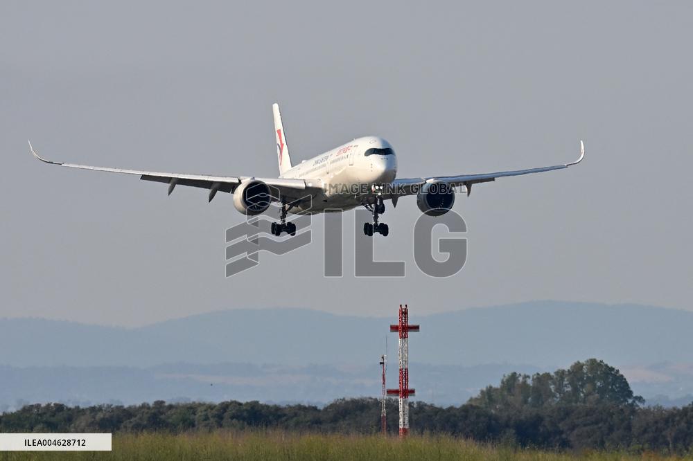Fiumicino, Italy, Aircraft to Fiumicino Airport