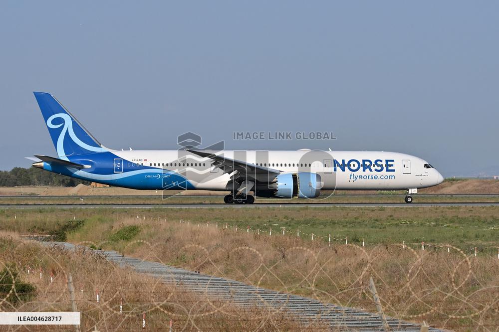 Fiumicino, Italy, Aircraft to Fiumicino Airport