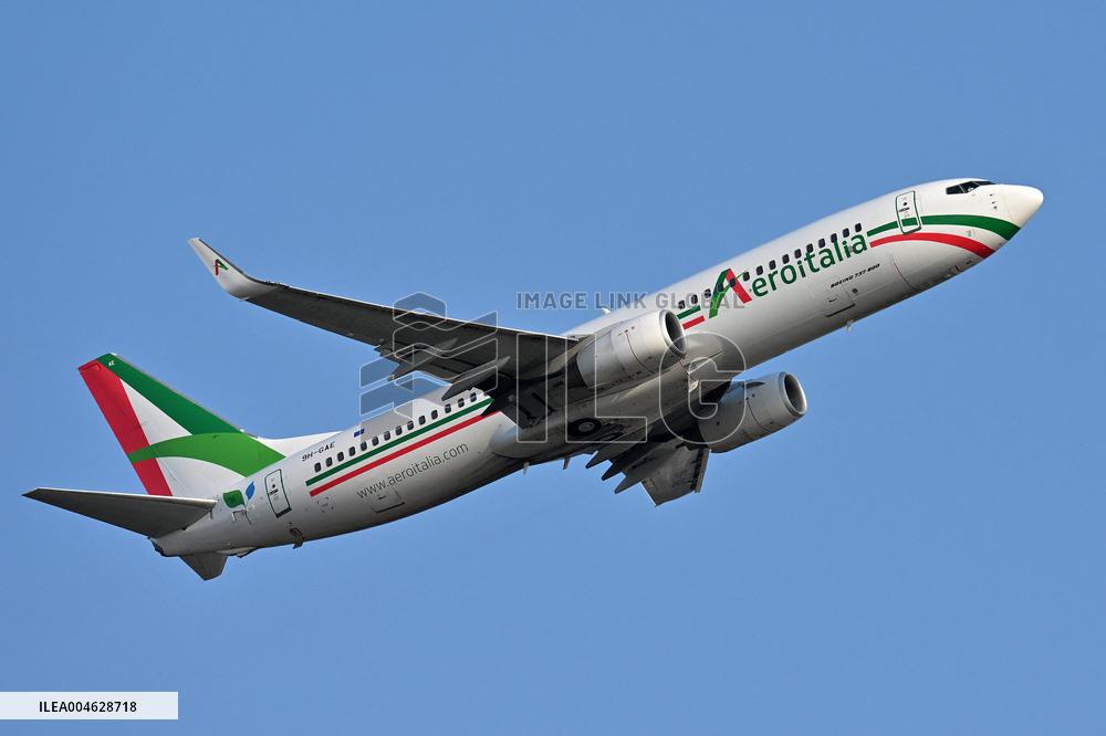 Fiumicino, Italy, Aircraft to Fiumicino Airport