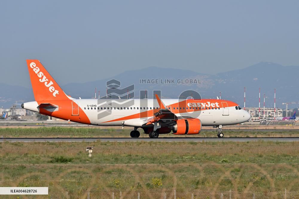 Fiumicino, Italy, Aircraft to Fiumicino Airport