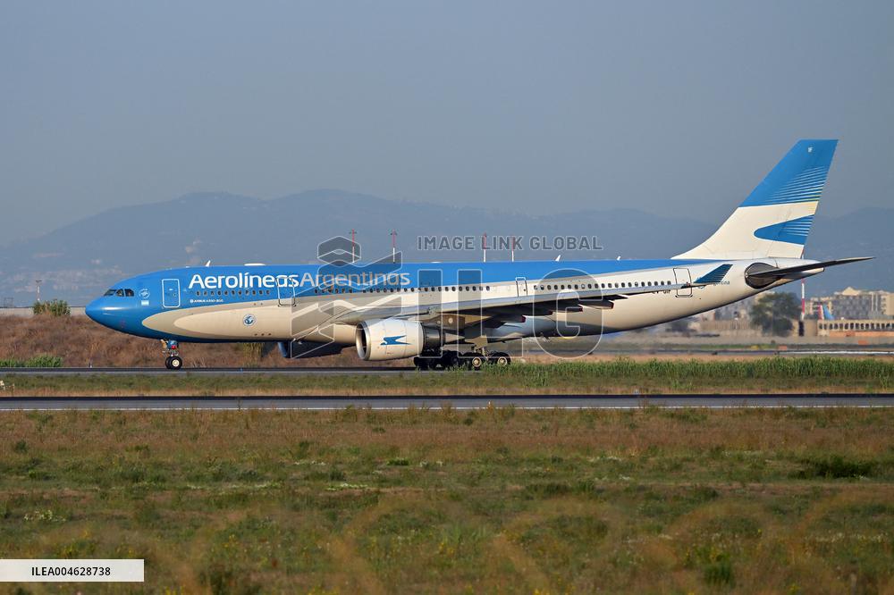 Fiumicino, Italy, Aircraft to Fiumicino Airport