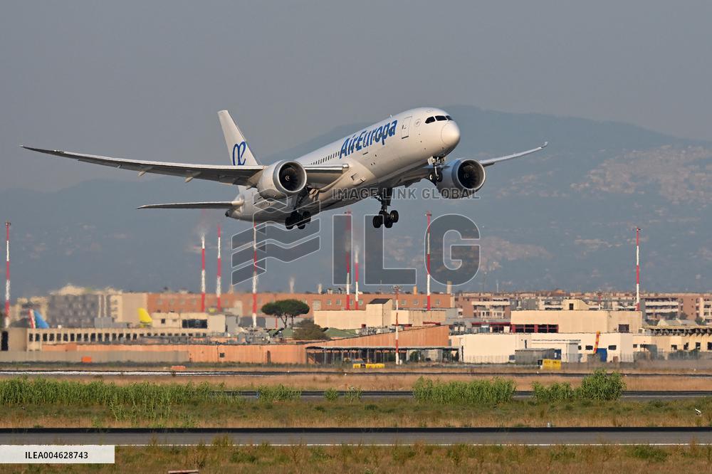 Fiumicino, Italy, Aircraft to Fiumicino Airport