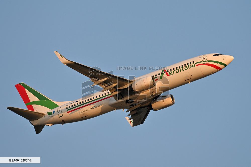 Fiumicino, Italy, Aircraft to Fiumicino Airport