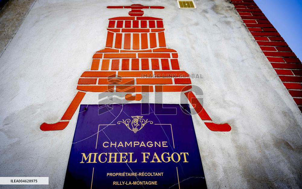 Illustration - The Making of Champagne