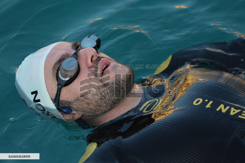Noam Yaron at The Start of His 180 Km Swim from Calvi to Monaco