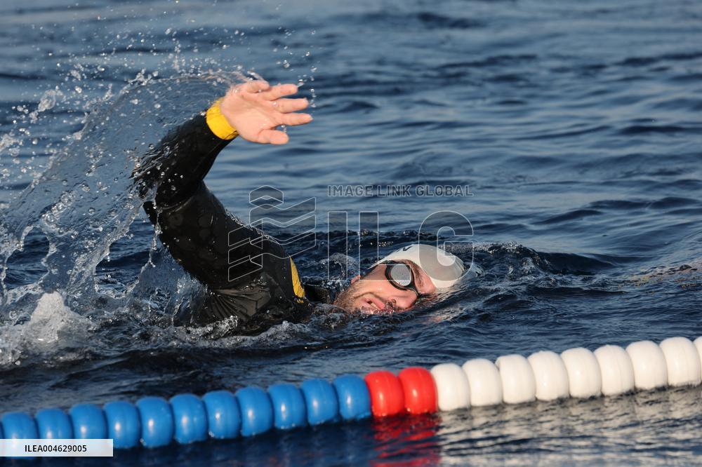 Noam Yaron at The Start of His 180 Km Swim from Calvi to Monaco