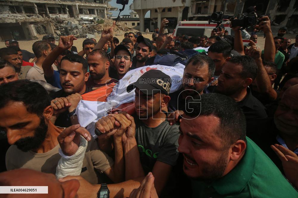 Al Jazeera Correspondents Killed By Israeli Attack - Gaza