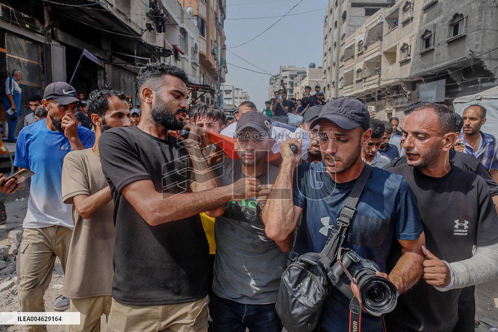 Al Jazeera Correspondents Killed By Israeli Attack - Gaza