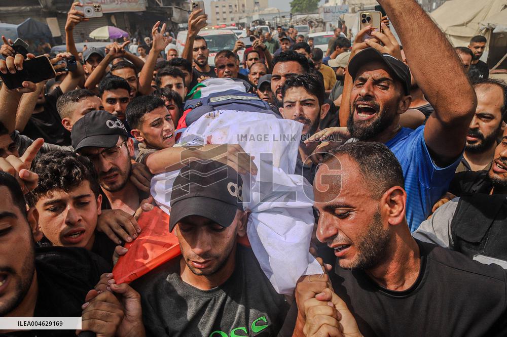 Al Jazeera Correspondents Killed By Israeli Attack - Gaza