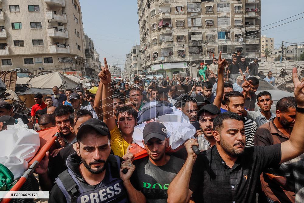 Al Jazeera Correspondents Killed By Israeli Attack - Gaza