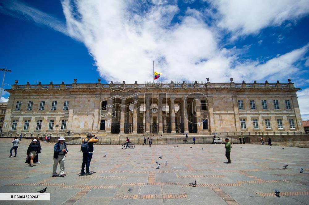 Colombian Senator Miguel Uribe Turbay Dies at 39 after Assasination Attempt