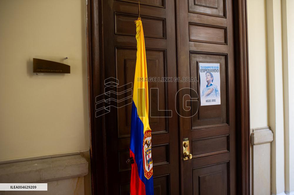 Colombian Senator Miguel Uribe Turbay Dies at 39 after Assasination Attempt