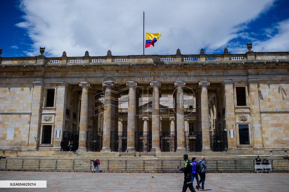 Colombian Senator Miguel Uribe Turbay Dies at 39 after Assasination Attempt