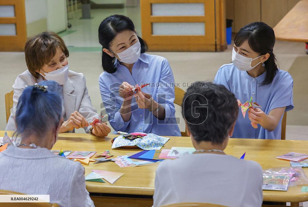 Princesses visit Hiroshima