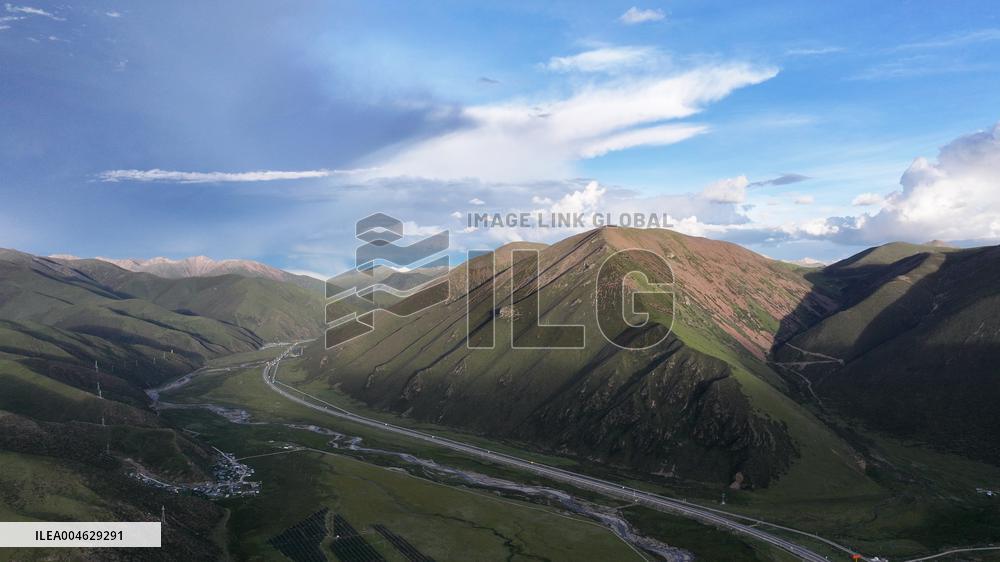 Tibet High-grade Highway