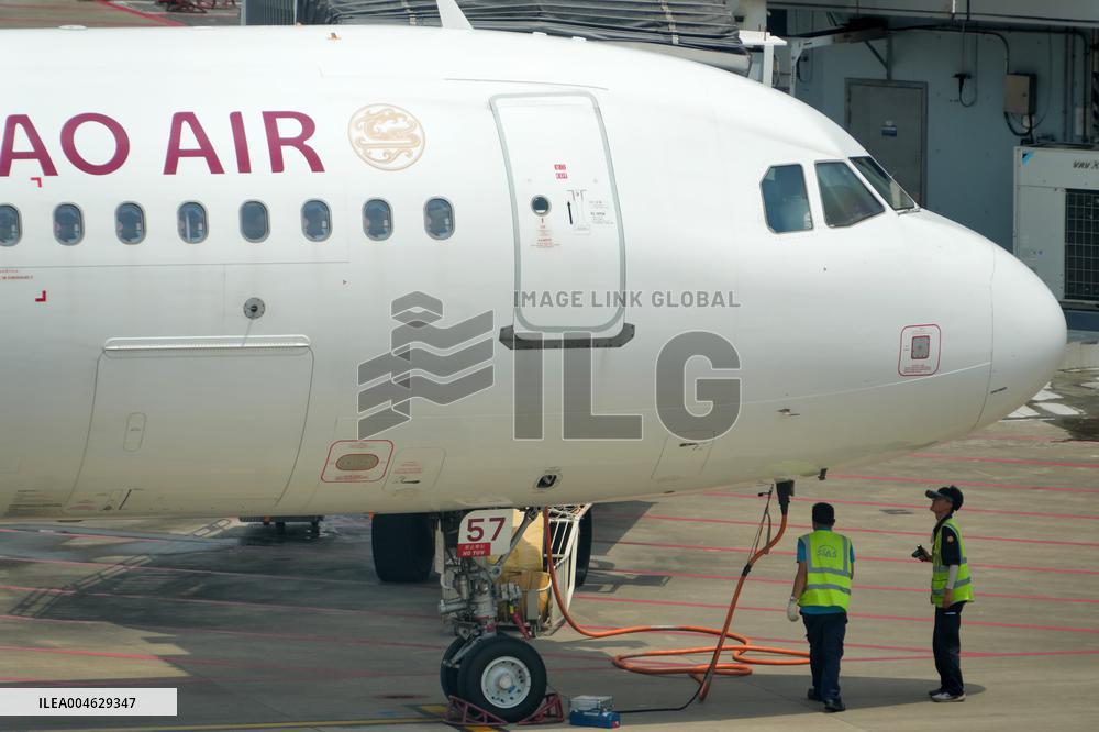 Positive Cycle Effect of Civil Aviation Volume Price