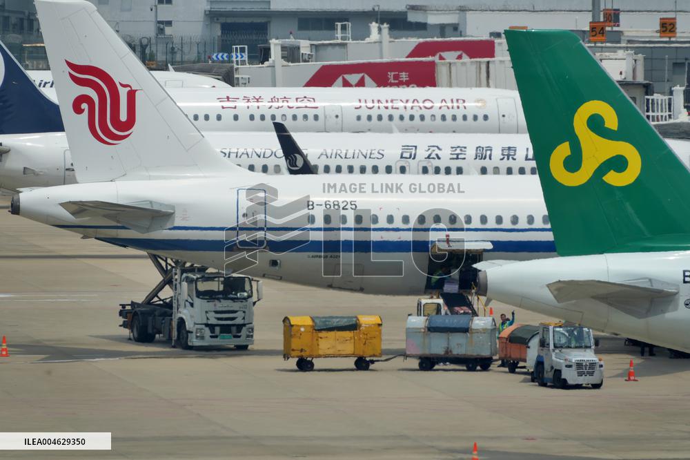 Positive Cycle Effect of Civil Aviation Volume Price