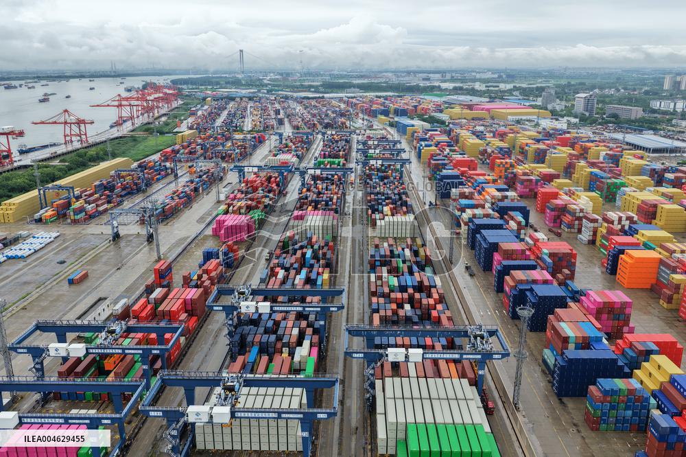 US China Trade Suspends Tariffs