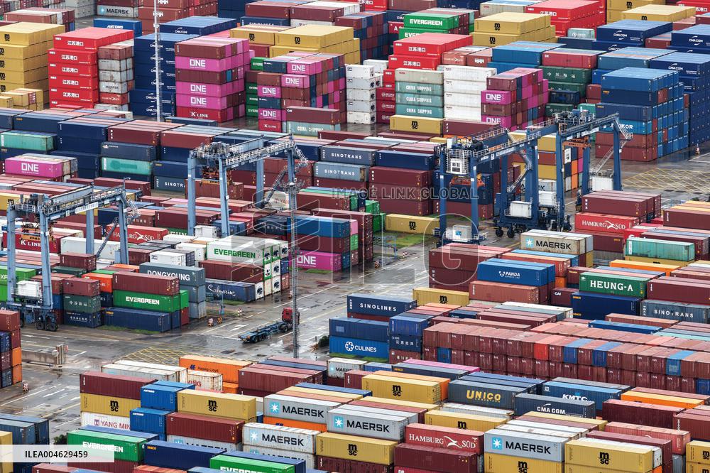 US China Trade Suspends Tariffs