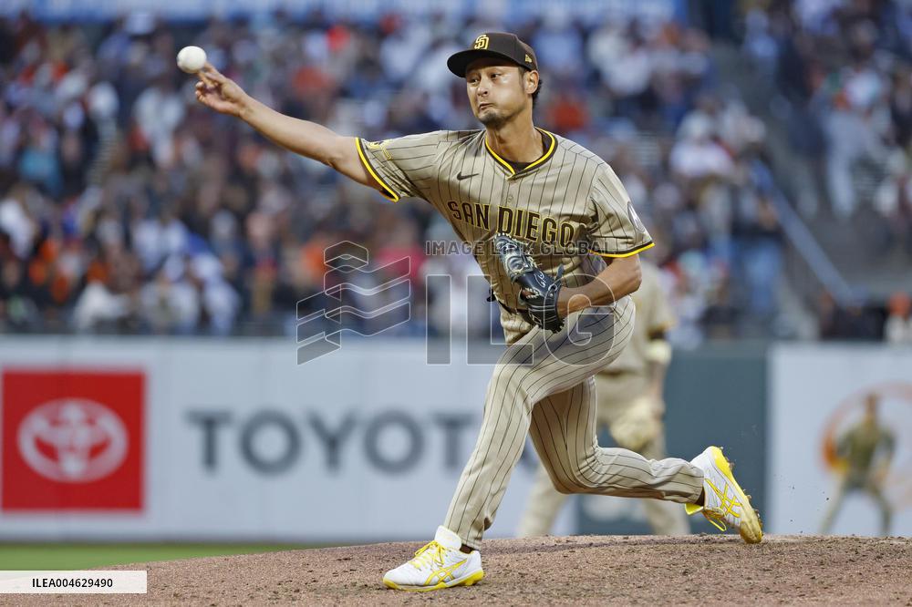 Baseball: Padres vs. Giants