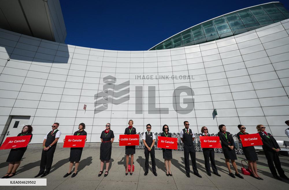 Air Canada Flight Attendants Hold Silent Protest at Vancouver Airport - Canada