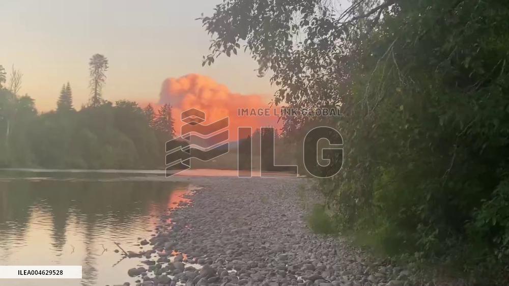 Canada: Wildfire Near Port Alberni Burns Out of Control, Forces Evacuations