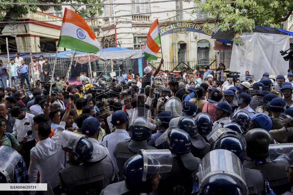 Protesters Clash with Police - India