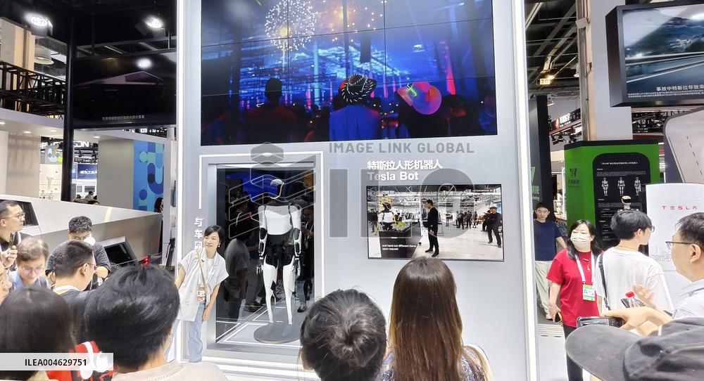 2025 WAIC Tesla Booth