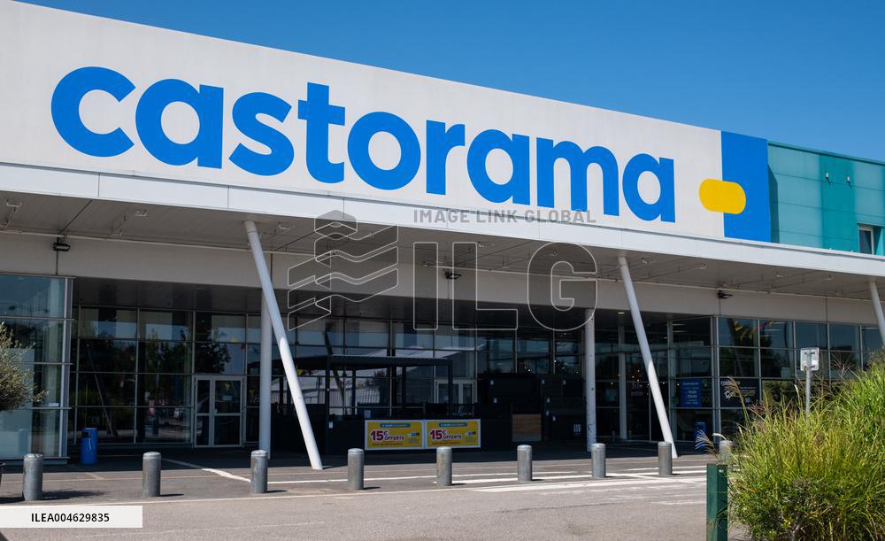 Illustration - Store and Shopping Center - Coignières