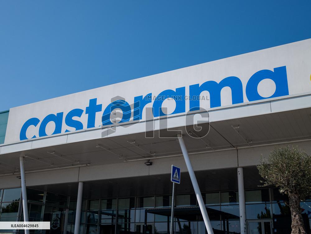 Illustration - Store and Shopping Center - Coignières