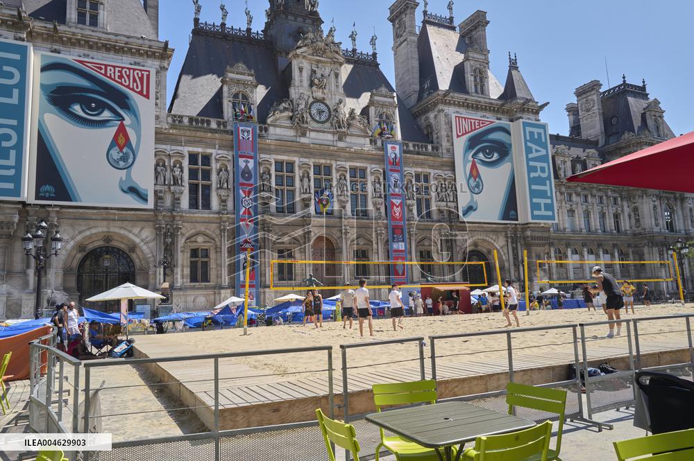 UTOPIA56 Action In Front Of Paris City Hall - France