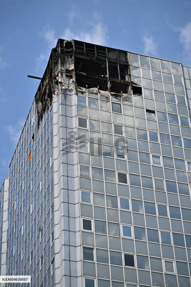 Fire in a building in the Business District - Naples