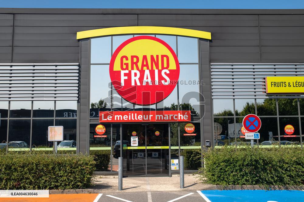 Illustration - Supermarket and Store - Rambouillet