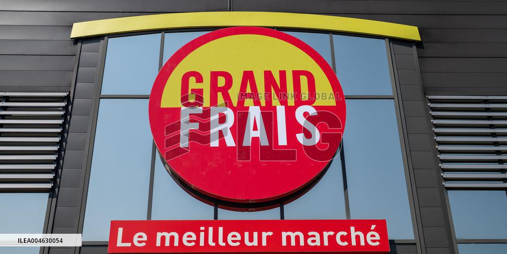Illustration - Supermarket and Store - Rambouillet