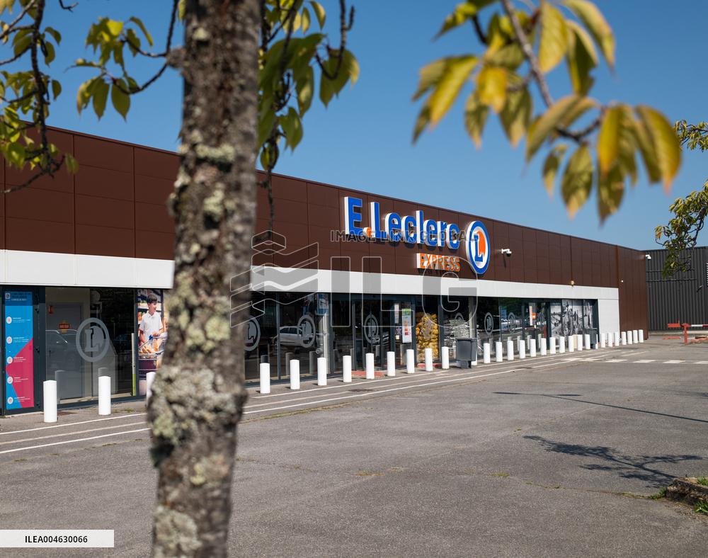 Illustration - Supermarket and Store - Rambouillet