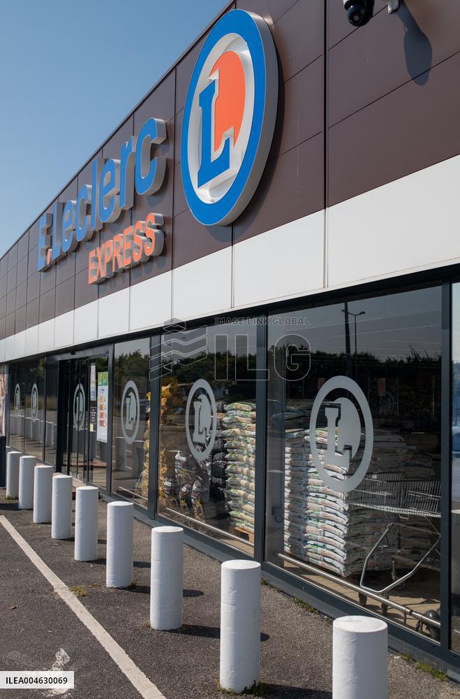 Illustration - Supermarket and Store - Rambouillet