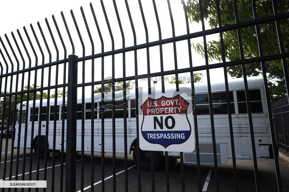 Member of the National Guard arrive - Washington