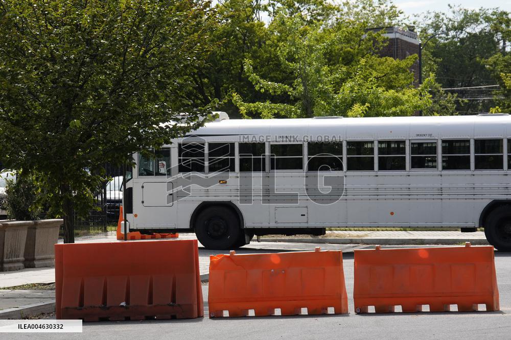 Member of the National Guard arrive - Washington