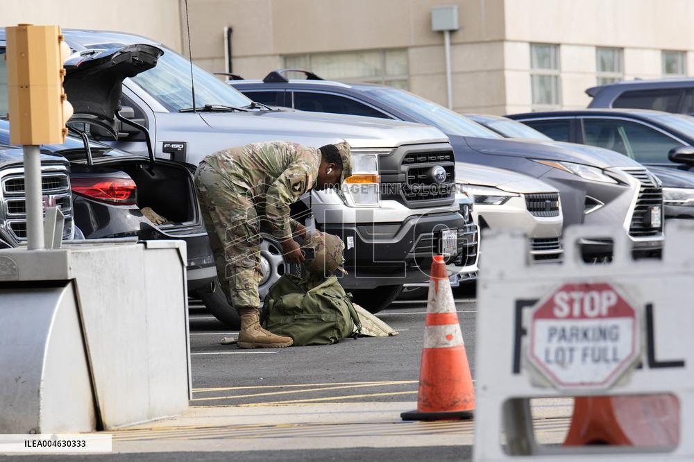 Member of the National Guard arrive - Washington