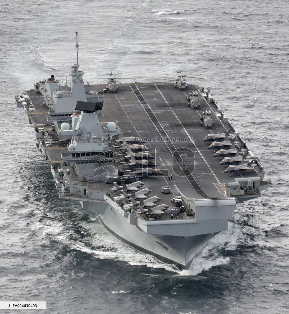 Prince of Wales carrier visits U.S. base in Yokosuka