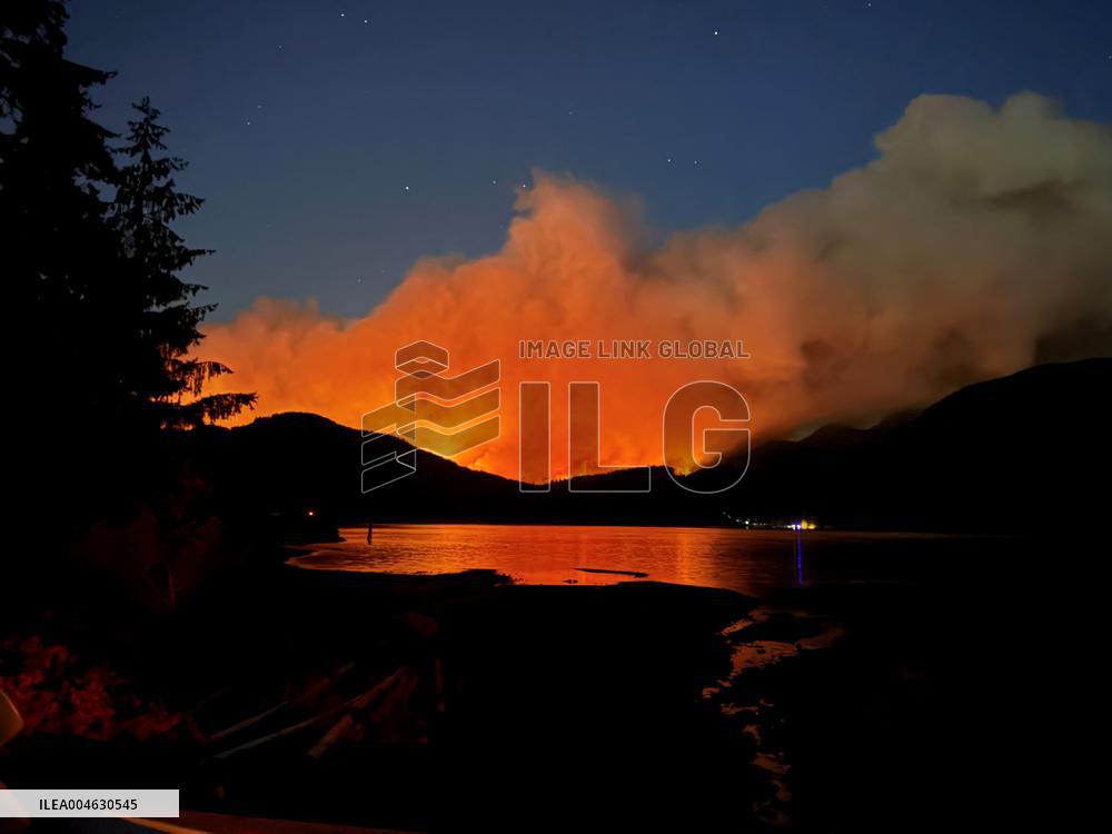 Wildfire Ignites South of Port Alberni - Canada