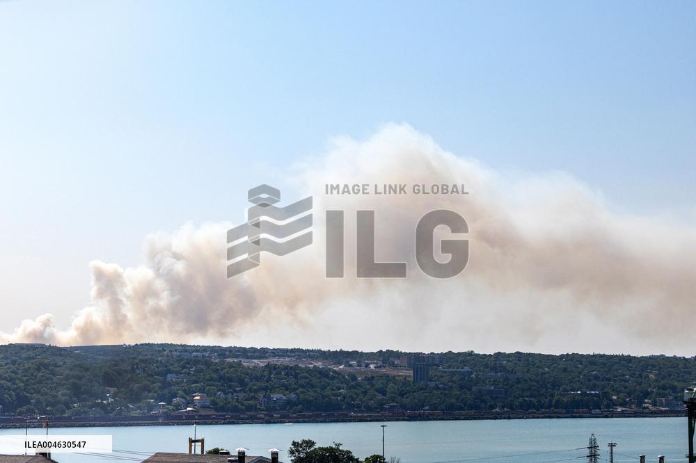 Wildfire Ignites South of Port Alberni - Canada