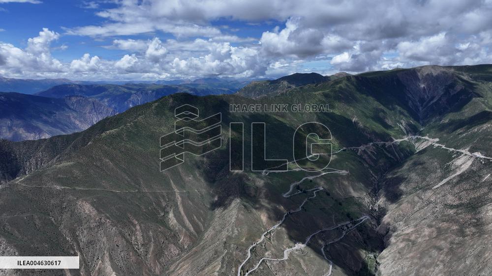 Winding Road in Tibet