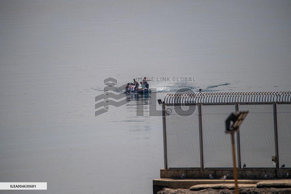 Over 30 Intercepted Trying to Reach Ceuta Coast - Spain