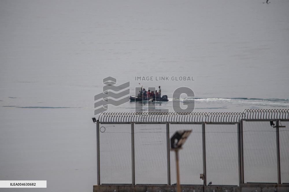 Over 30 Intercepted Trying to Reach Ceuta Coast - Spain